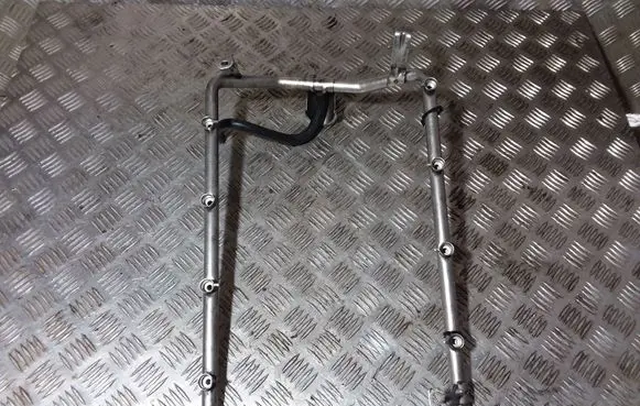 Porsche Cayenne (9PA) Fuel main line pipe