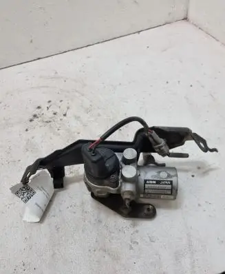 Toyota Prius (XW20) Brake power pressure regulator 4727047010