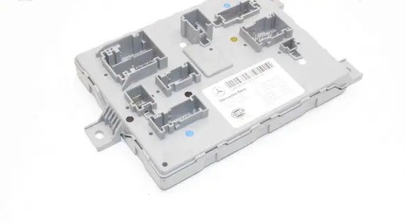 Mercedes-Benz C W205 Central body control module A2229009708