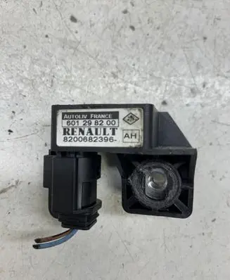 Renault Scenic II - Grand scenic II Airbag deployment crash/impact sensor 8200682396 601298200
