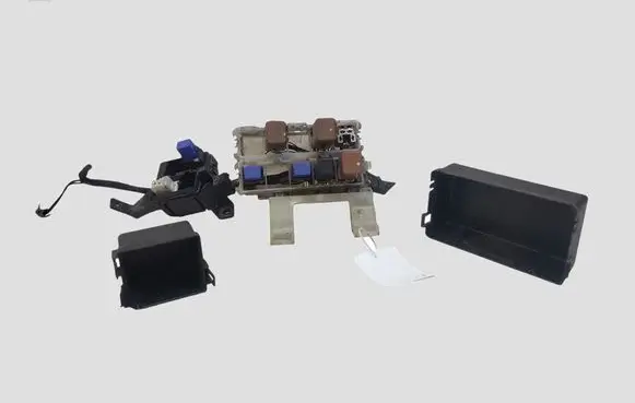 Nissan X-Trail T30 Fuse module