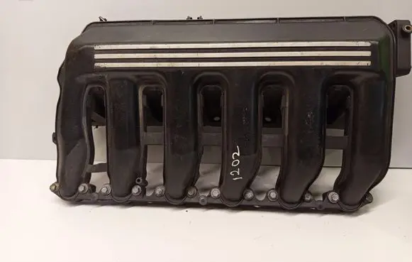BMW 5 E39 Intake manifold 2247439