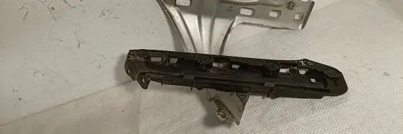 Volkswagen Caddy Front bumper mounting bracket 1T0807935