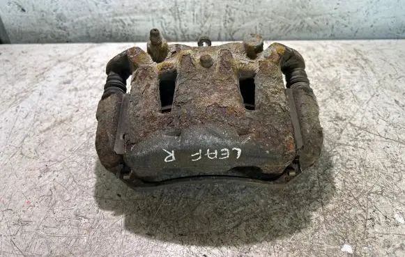Nissan Leaf I (ZE0) Front brake caliper