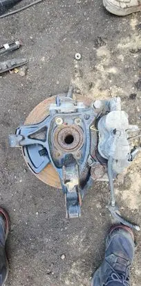 Volkswagen Crafter Front wheel hub brak
