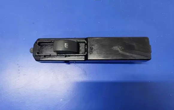 Saab 9-3 Ver2 Quarter vent window switch 12764039