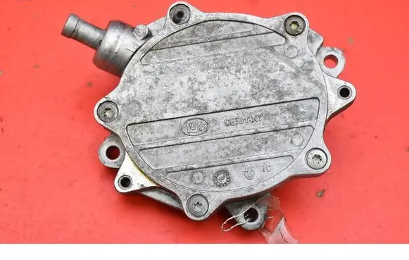 BMW X3 E83 Vacuum pump 754249801