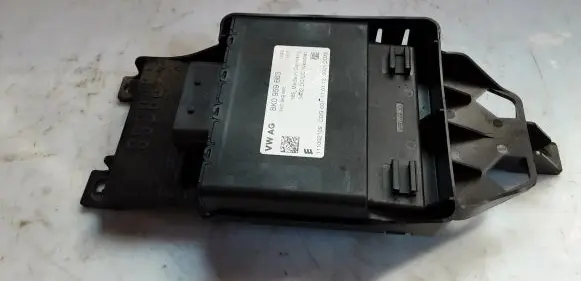 Audi A6 S6 C7 4G Voltage converter/converter module 8K0959663
