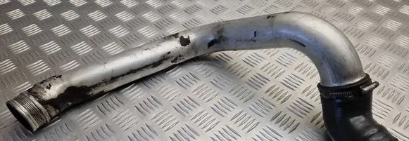 Intercooler hose/pipe