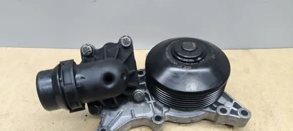 BMW 3 E90 E91 Water pump 88309380
