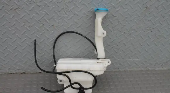 Honda HR-V Windshield washer fluid reservoir/tank MX060851-505 ZBIORNIK-POMPKA 060210-5300