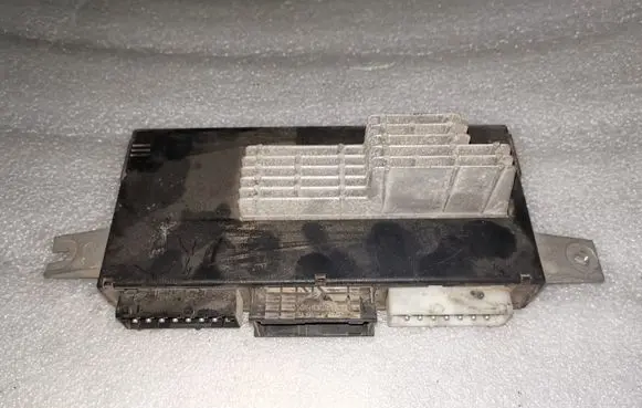 BMW 5 E39 Light module LCM 61358372875 8372875