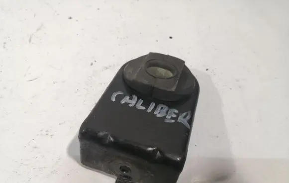 Dodge Caliber Radiator mount bracket