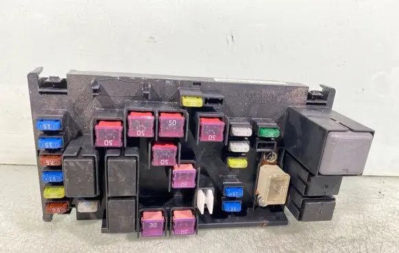 Subaru Outback Fuse box set Mb200200b