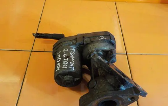 Volkswagen Crafter EGR thermostat 8C1Q9D475BA