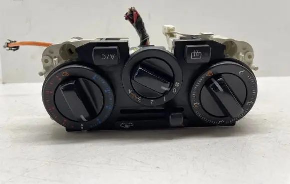 Nissan Note (E11) Climate control unit N103009C 060513