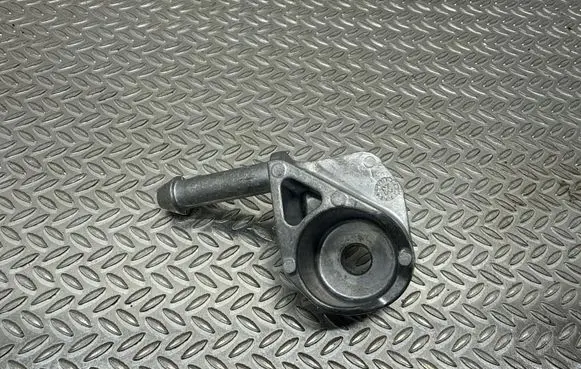 BMW 4 G22 G23 G24 G26 Muffler mount bracket/holder 8599408 18308599408