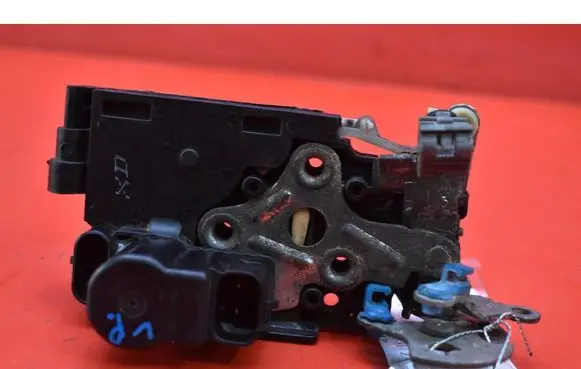 Chevrolet Lacetti Front door lock