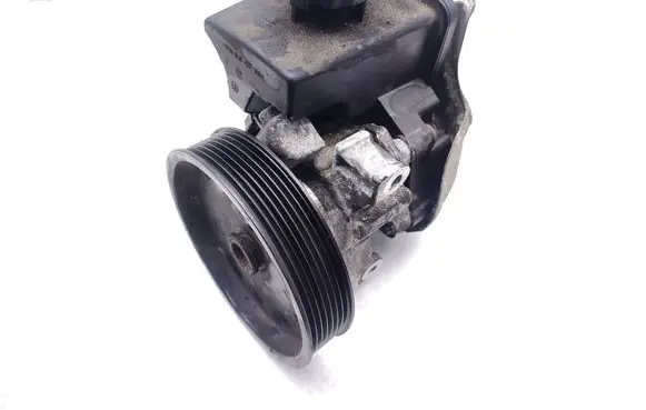 Mercedes-Benz CLC CL203 Power steering pump A0034664101 7692900521