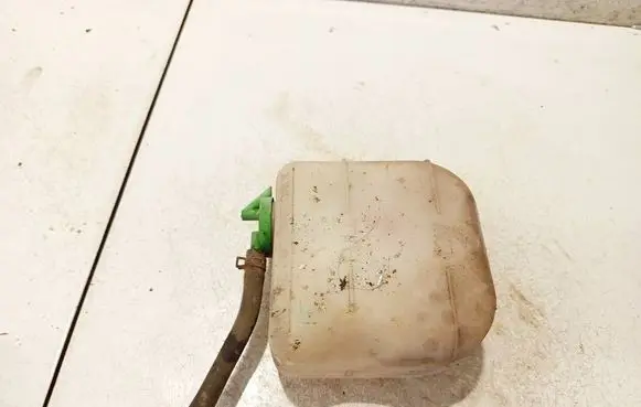 Nissan Pixo Coolant expansion tank/reservoir