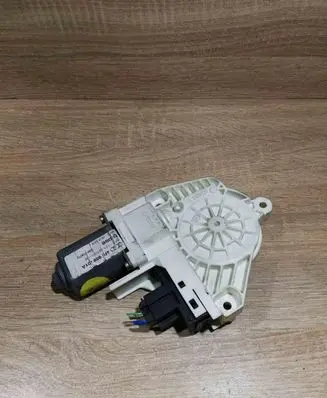 Audi A6 S6 C6 4F Rear door window regulator motor 4F0959801A