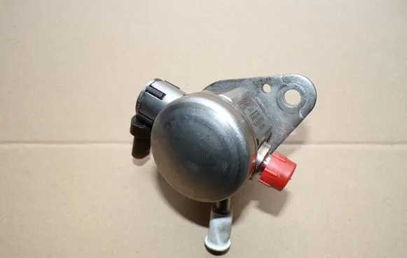 Opel Mokka B In-tank fuel pump 9841157780