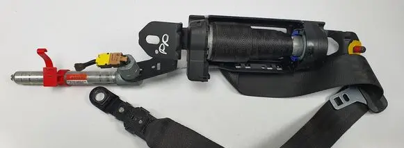Mini One - Cooper Coupe R56 Front seatbelt 31267539