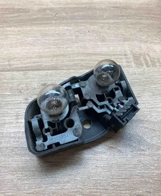 BMW 3 E46 Tail light bulb cover holder 6907937 050101