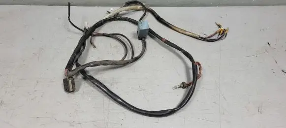 Mercedes-Benz 200 300 W123 Tailgate/trunk wiring harness djetjetm110