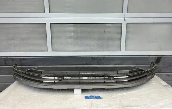 Volkswagen Tiguan Front bumper 5NA805901