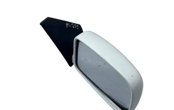 Mitsubishi Lancer Evolution Front door electric wing mirror E13010496 E13010838