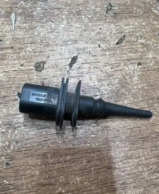 BMW 3 E90 E91 Outside/exterior temperature sensor 6936953