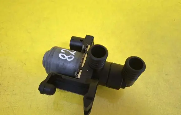 BMW 3 E36 Electric auxiliary coolant/water pump 1147412052