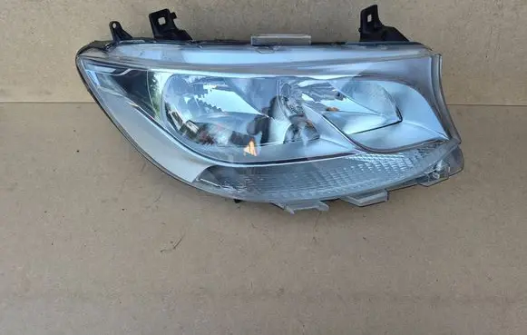 Mercedes-Benz Sprinter W907 W910 Headlight/headlamp A9109060100