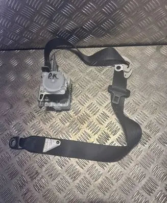 Toyota RAV 4 (XA40) Front seatbelt 7T4790P 588201 0642021