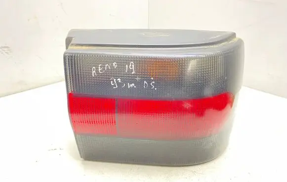 Renault 19 Rear/tail lights
