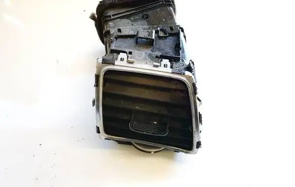 KIA Sorento Dash center air vent grill 2P97490105