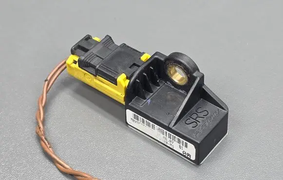 Honda Civic Airbag deployment crash/impact sensor 77930SNAA320M1