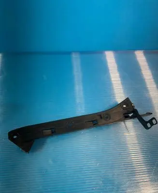Porsche Cayenne (92A) Front bumper mounting bracket 7L5807183
