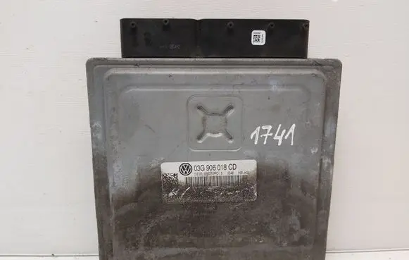 Volkswagen PASSAT B6 Engine control unit/module 03G906018CD