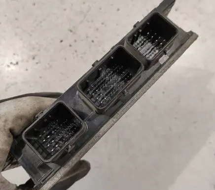 Renault Scenic II - Grand scenic II Engine control unit/module ECU 8200334419