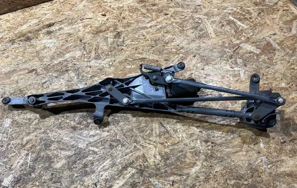 Lexus RX 330 - 350 - 400H Front wiper linkage and motor 8511048130