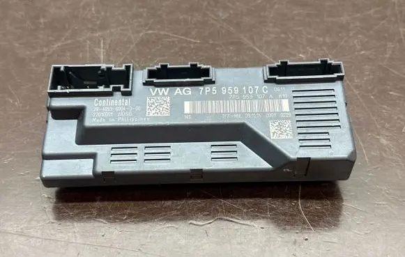 Porsche Cayenne (92A) Tailgate/trunk control unit/module 7P5959107C 7P5959107A