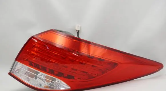 Hyundai i40 Rear/tail lights 924023Z000 924023Z0