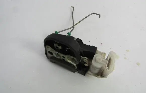 Alfa Romeo 147 Front door lock 