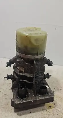 Ford Mondeo MK IV Power steering pump 6G913K514