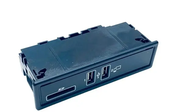 Mercedes-Benz GLC C253 USB socket connector A2538206100