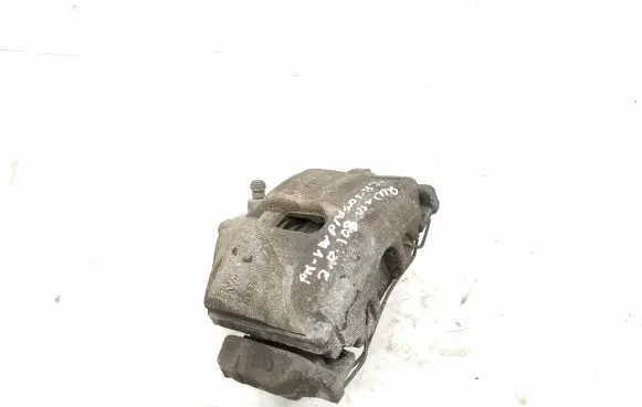 Volkswagen PASSAT B7 Front brake caliper