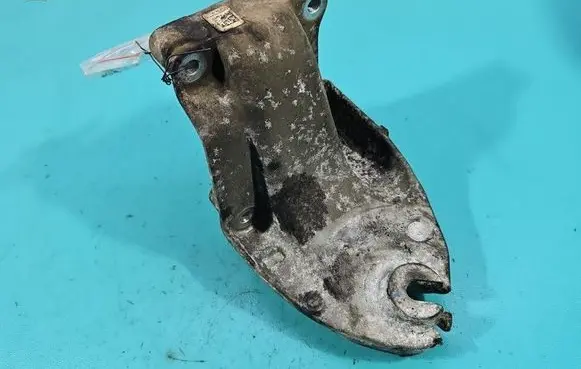 Mercedes-Benz S W222 Engine mounting bracket A6562230304 IMPRK1562646