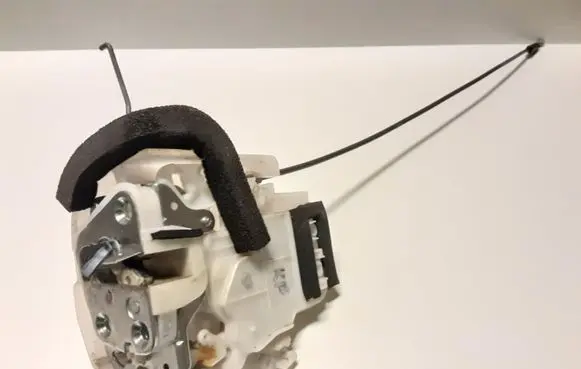 Subaru Forester SH Front door lock